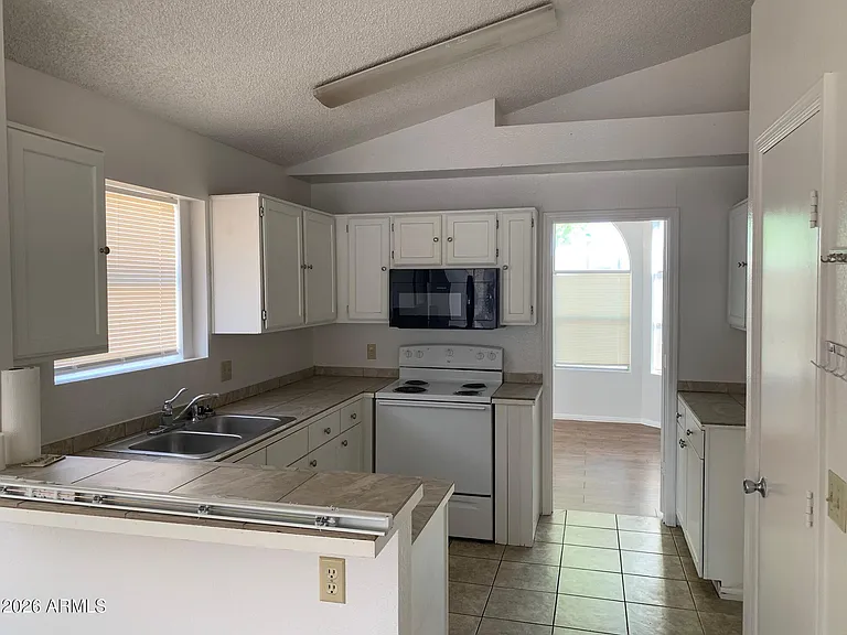 7930 W Krall St — Photo 9