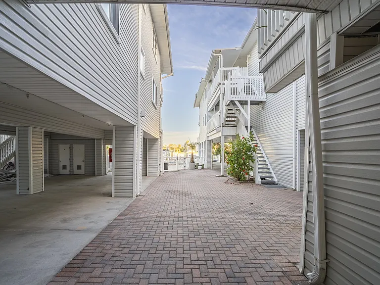 20019 Gulf Blvd #6 — Photo 27