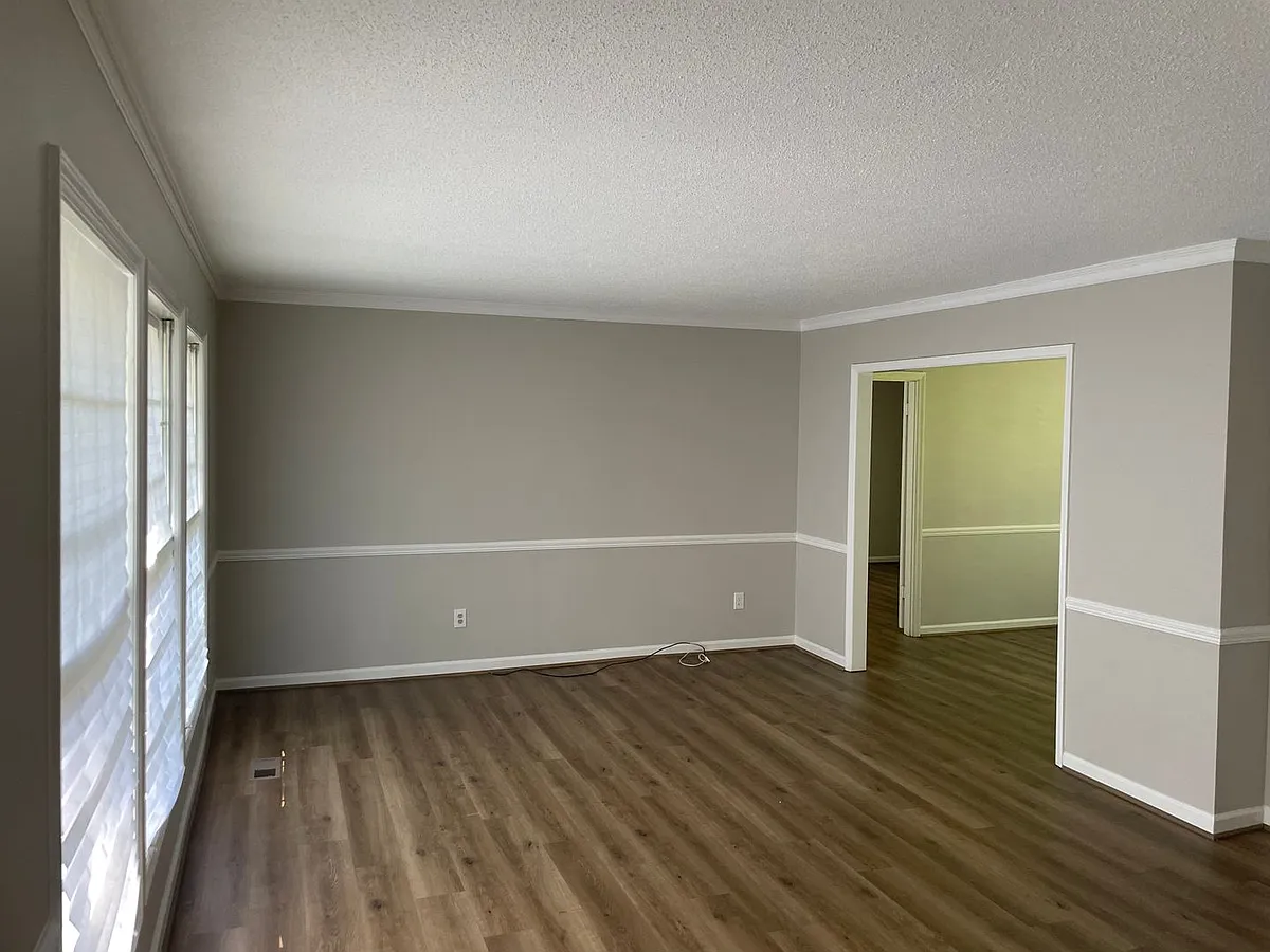 Building Photo - 133 Memory Ct