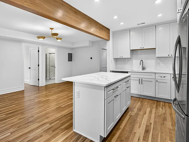 7519 Oxford Dr #2B — Photo 5