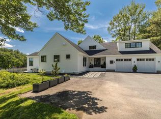 212 Walker Bungalow Rd, Portsmouth, NH 03801