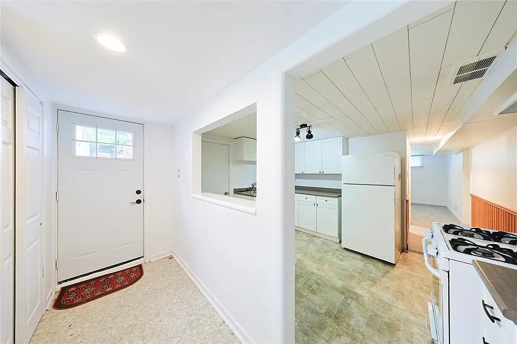 1 bed, $1,400 — Photo 2