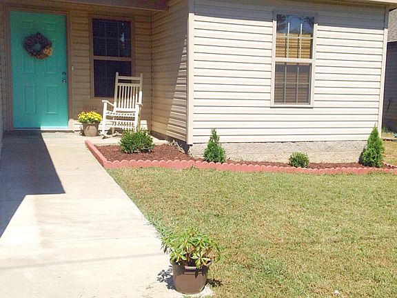 3rd image of 35 Southstone Dr