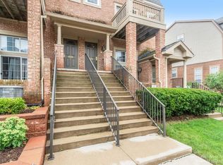 2832 Barclay Way, Ann Arbor, MI 48105