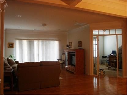 3rd image of 4308 Chesterwood Way #8
