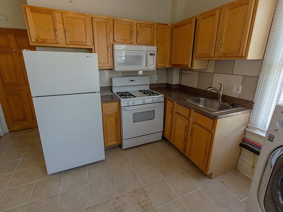 5th image of 1320 E 12th Ave #3