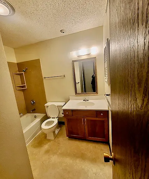 1120 Hancock Dr #2 — Photo 5