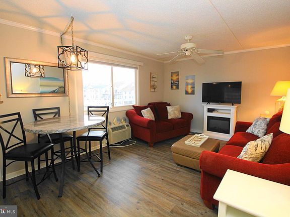 2nd image of 831-35 Atlantic Ave #209