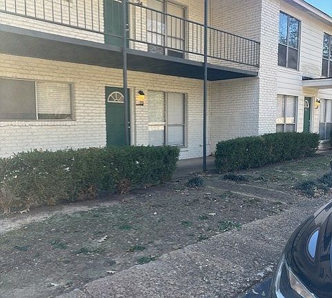 2nd image of 300 N Highland St #2