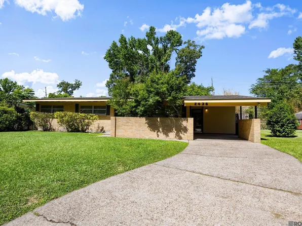 2436 W Contour Dr, Baton Rouge, LA 70809