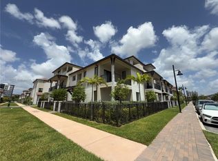 8317 NW 45th St, Doral, FL 33166