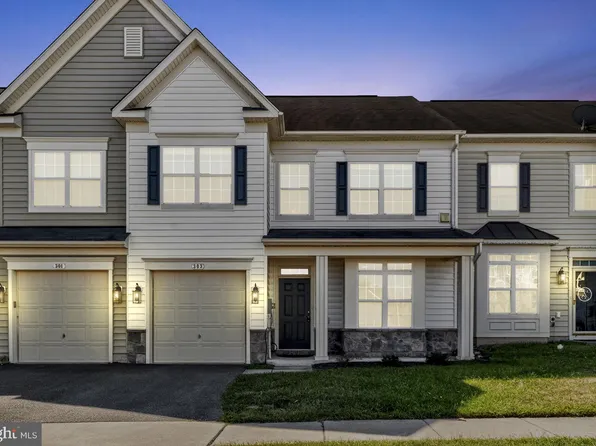 303 Prestwick Ln, Stephens City, VA 22655