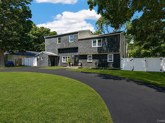 2nd image of 3 Lee Place