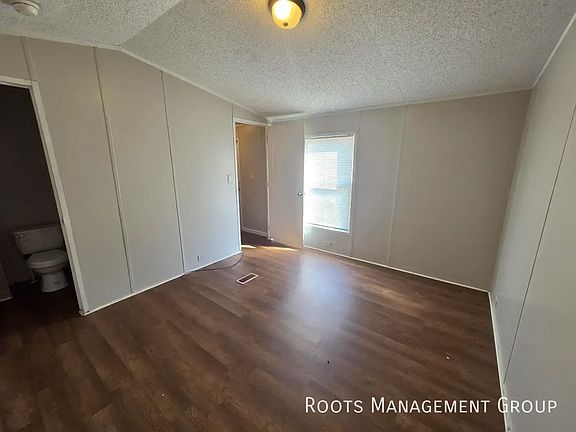 5th image of 320 Rae St #112