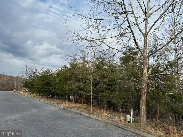 Arrowhead Trl, Cumberland, MD 21502