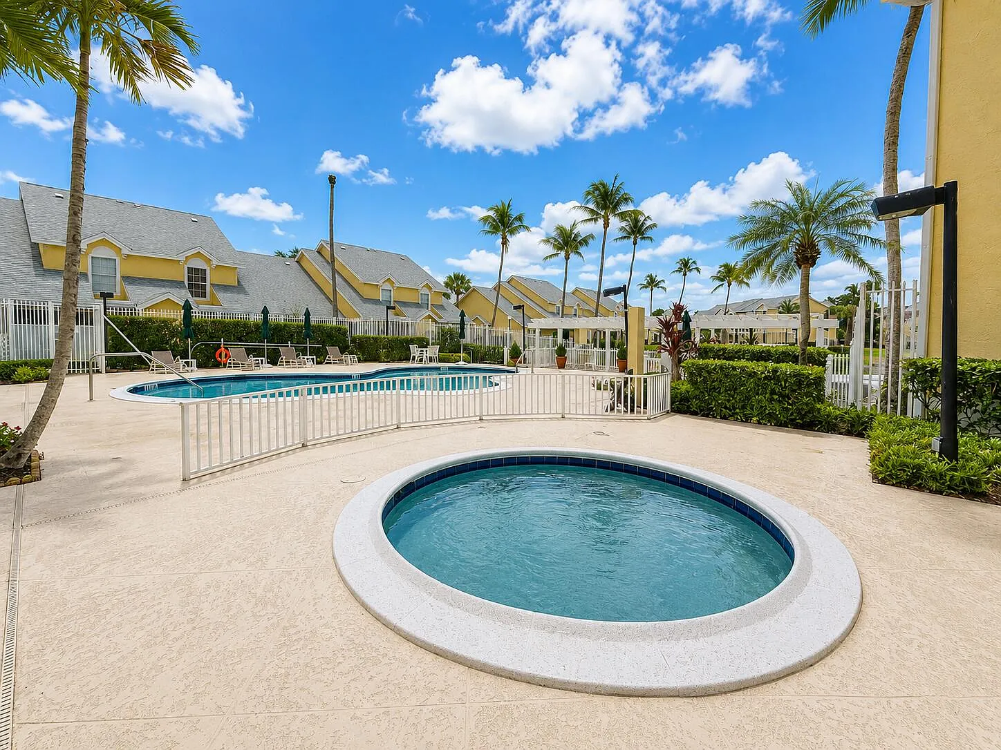 1 bed, 1.0 bath, 700 sqft, $2,150 — Photo 3