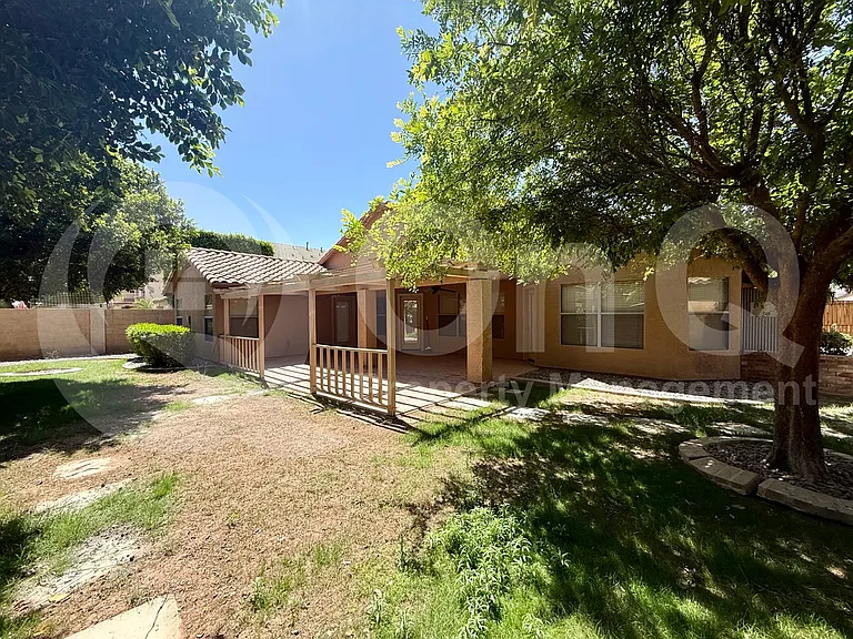1530 E Toledo St — Photo 5