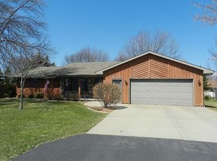 W2762 Ridgeview Ct, Appleton, WI 54915