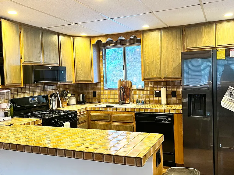 2120 Cypress Way — Photo 9