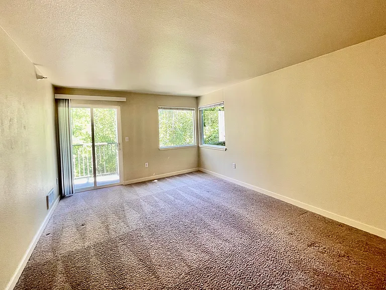 700 Front St S #B208 — Photo 11