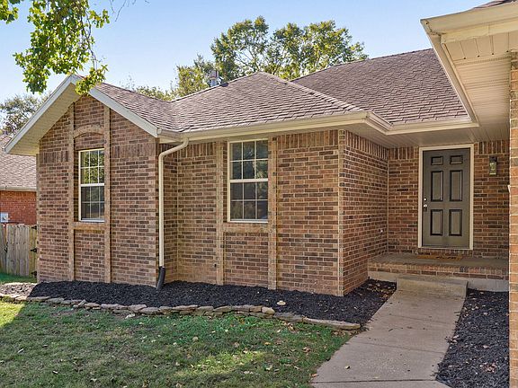4th image of 2366 W Rockwood Street