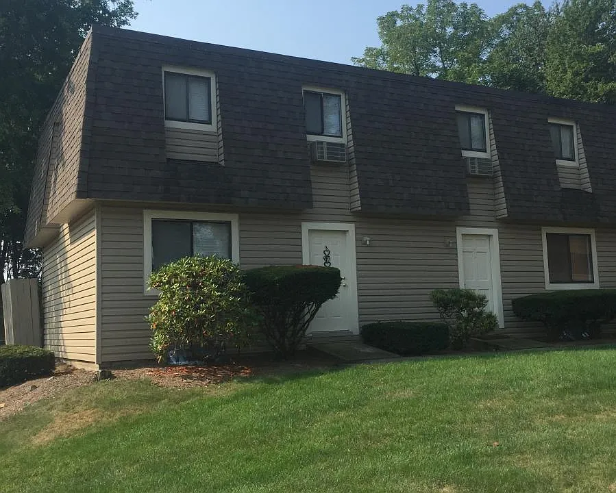405 Blackhawk Rd #12
