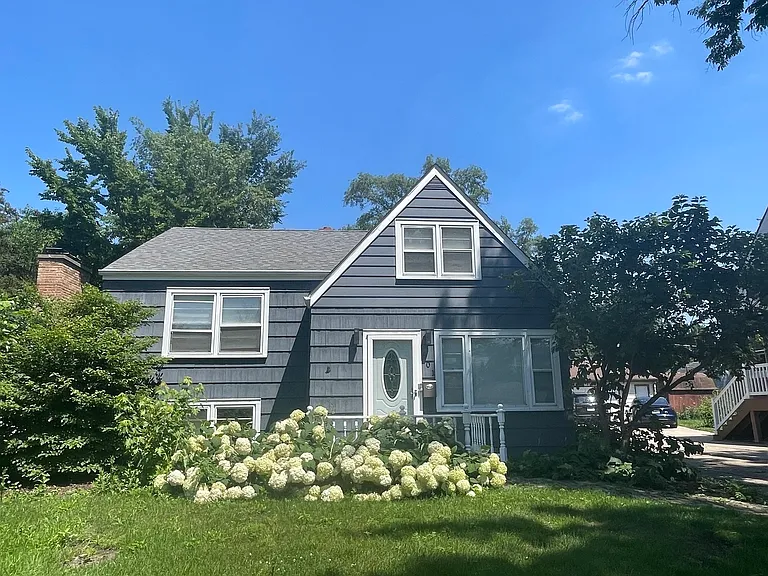 801 S Fairfield Ave — Photo 2