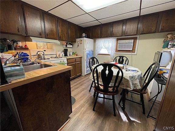 2nd image of 5528 Golly Rd