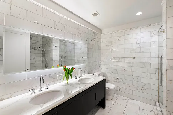 Rented by Douglas Elliman | media 39