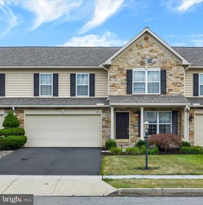 215 Brookridge Ct, Harrisburg, PA, 17112