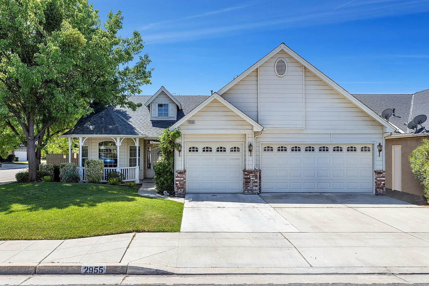 2955 E Christopher Dr photo 1