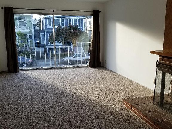 Grand window in living/dining area