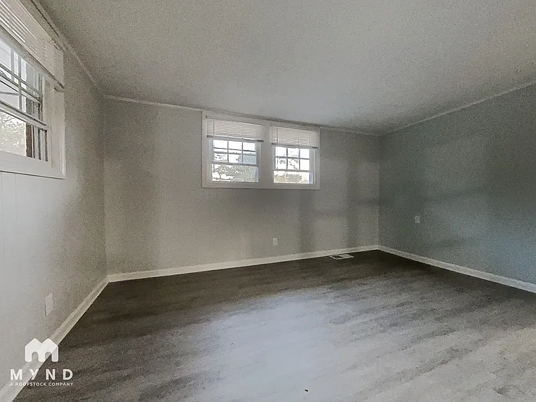 2380 Brackett Rd SW — Photo 6