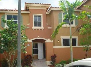 806 SW 143rd Ter, Pembroke Pines, FL 33027