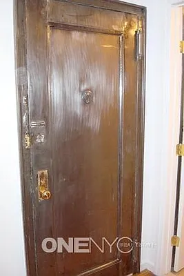 Rented by ONE Manhattan Real Estate | media 18