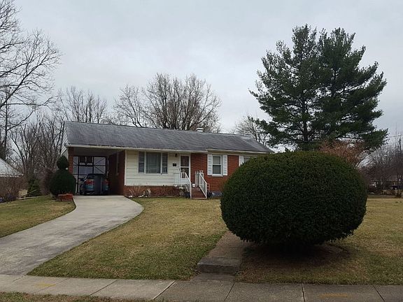 3rd image of 10909 Woodhaven Dr