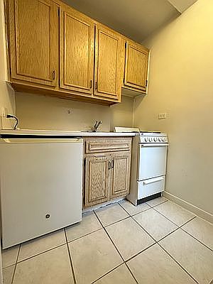 3rd image of 310 E 55th St APT 7D