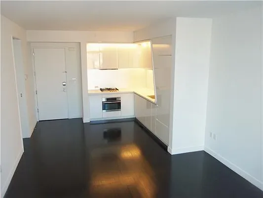 Rented by Avenue Sotheby's International Realty | media 38