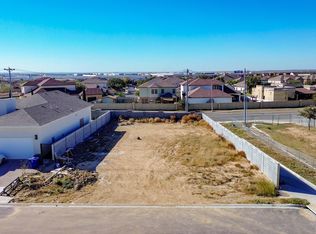 102 Prince Dr, Laredo, TX 78045