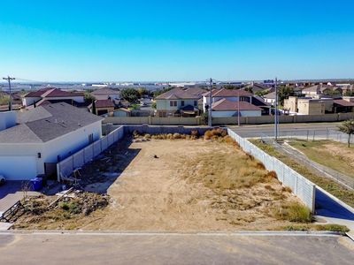 102 Prince Dr, Laredo, TX, 78045