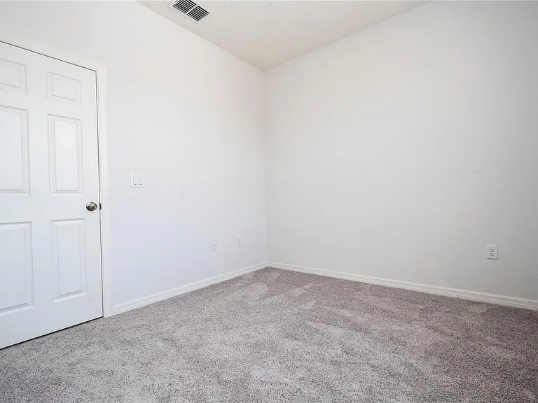 833 Colville Dr — Photo 57