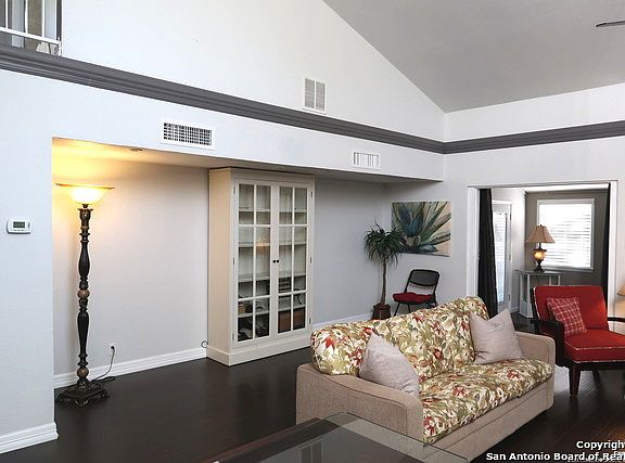 4th image of 6214 Stirrup Ln