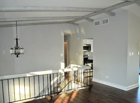 2nd image of 18723 Oakwood Ave