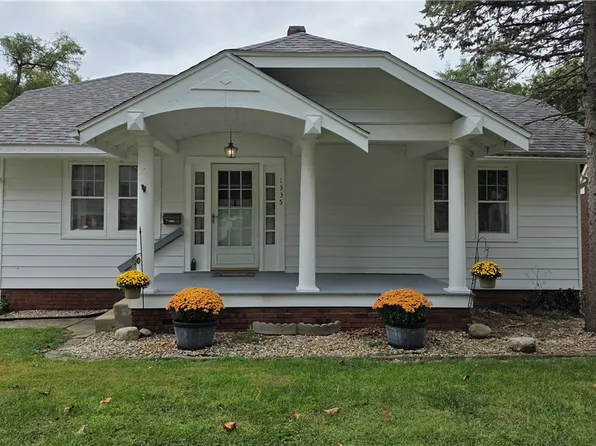 1335 W Riverview Ave, Decatur, IL 62522