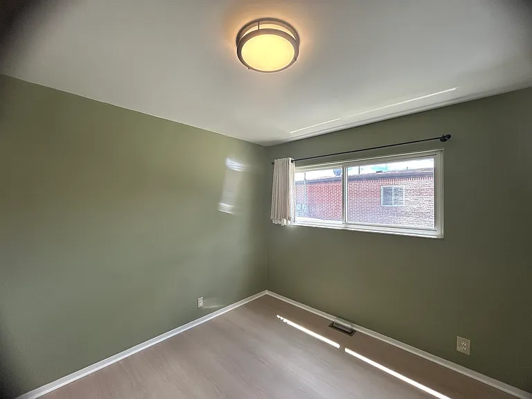 30124 Garry Ave — Photo 6