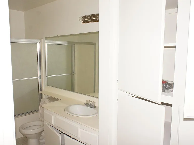 410 S Clementine St #106 — Photo 17