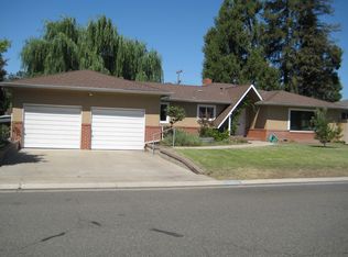 1405 Elisabeth Ave, Escalon, CA