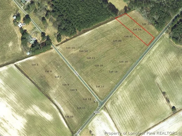 22 Lowe Rd, Lumberton, NC 28360