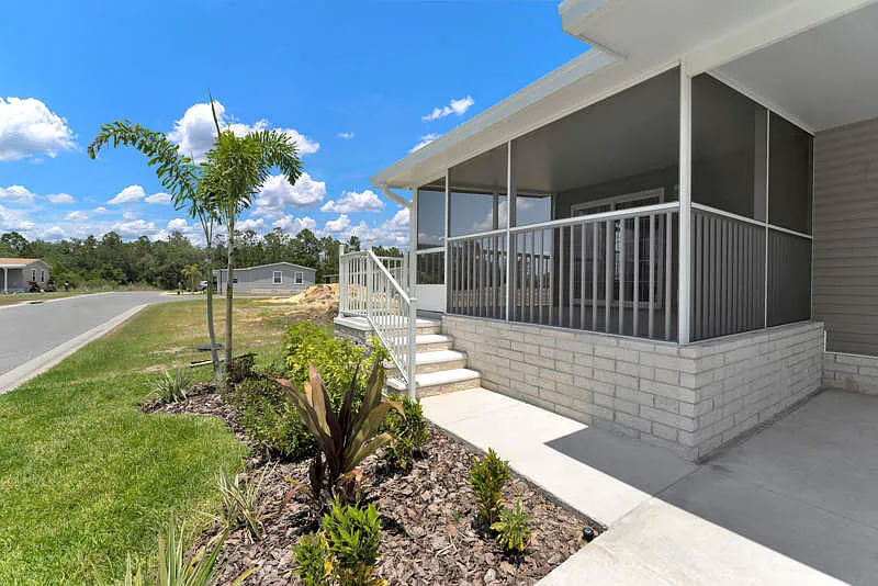 3128 Walden Shores Loop #250