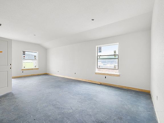 5th image of 6406 Rose Ave